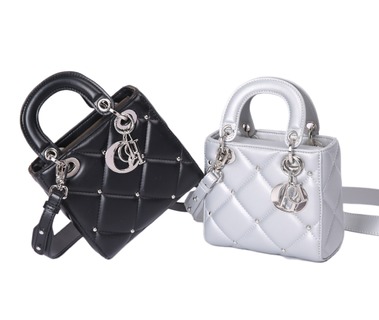 Embroidered handbag
